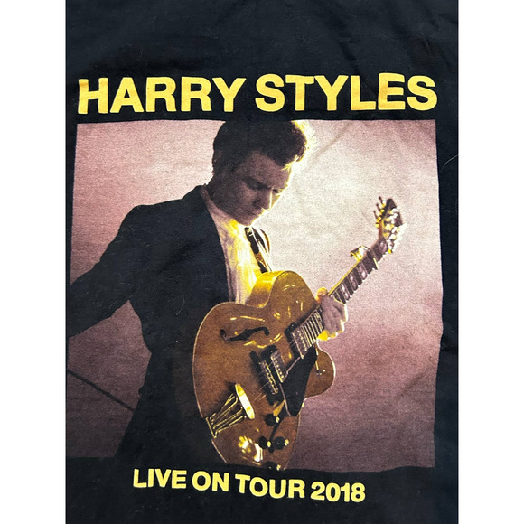 Harry Styles Band Graphic Tee 2018 Men Size Medium Black Swift Tour - Picture 2 of 6